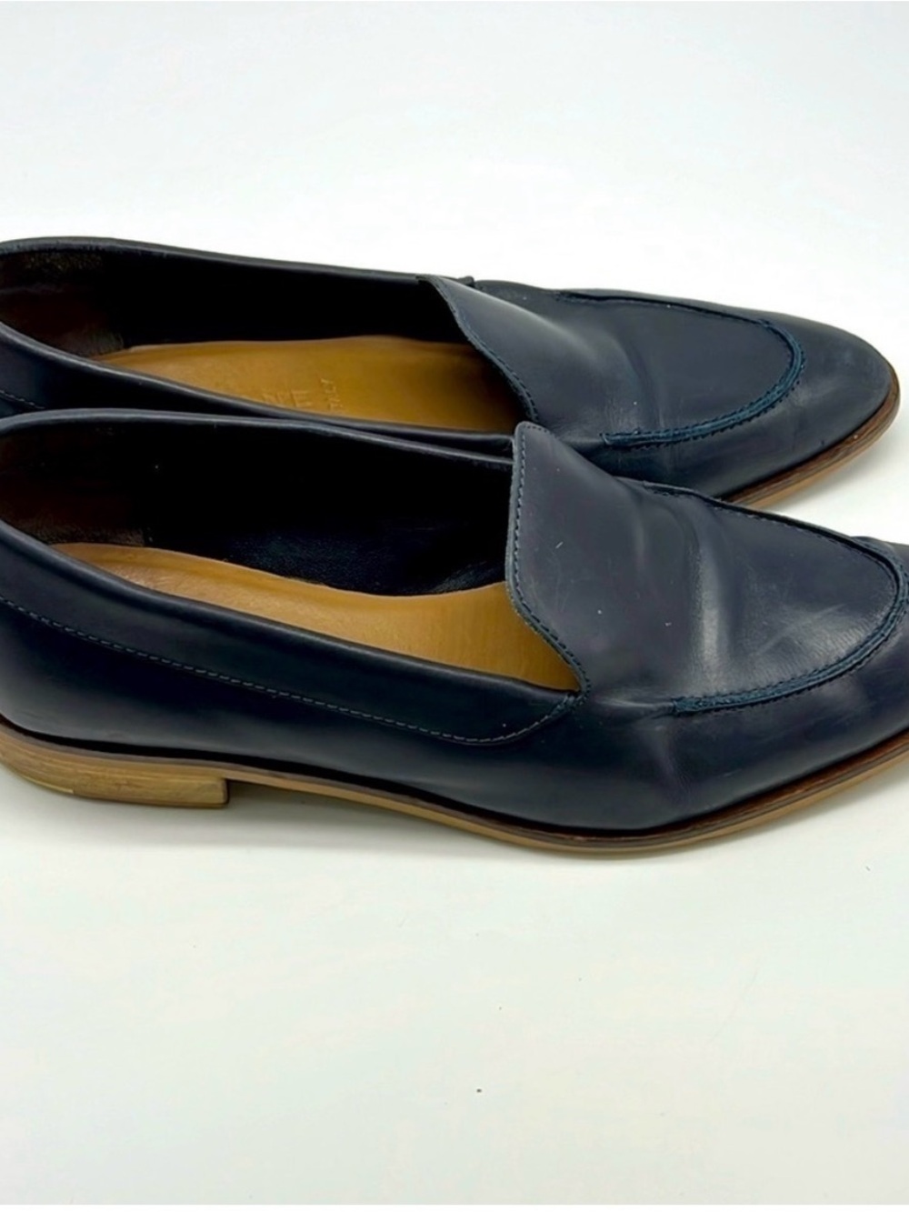 Everlane - The Modern Navy Blue Leather Made In Italy Pointed Toe Loafer SZ 8.5